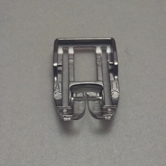 Janome AcuFeed Zig Zag Foot AD (Wide) 859819109 - 1000's of Parts